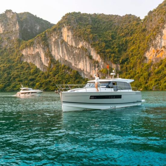 Halong Bay Yacht Charter